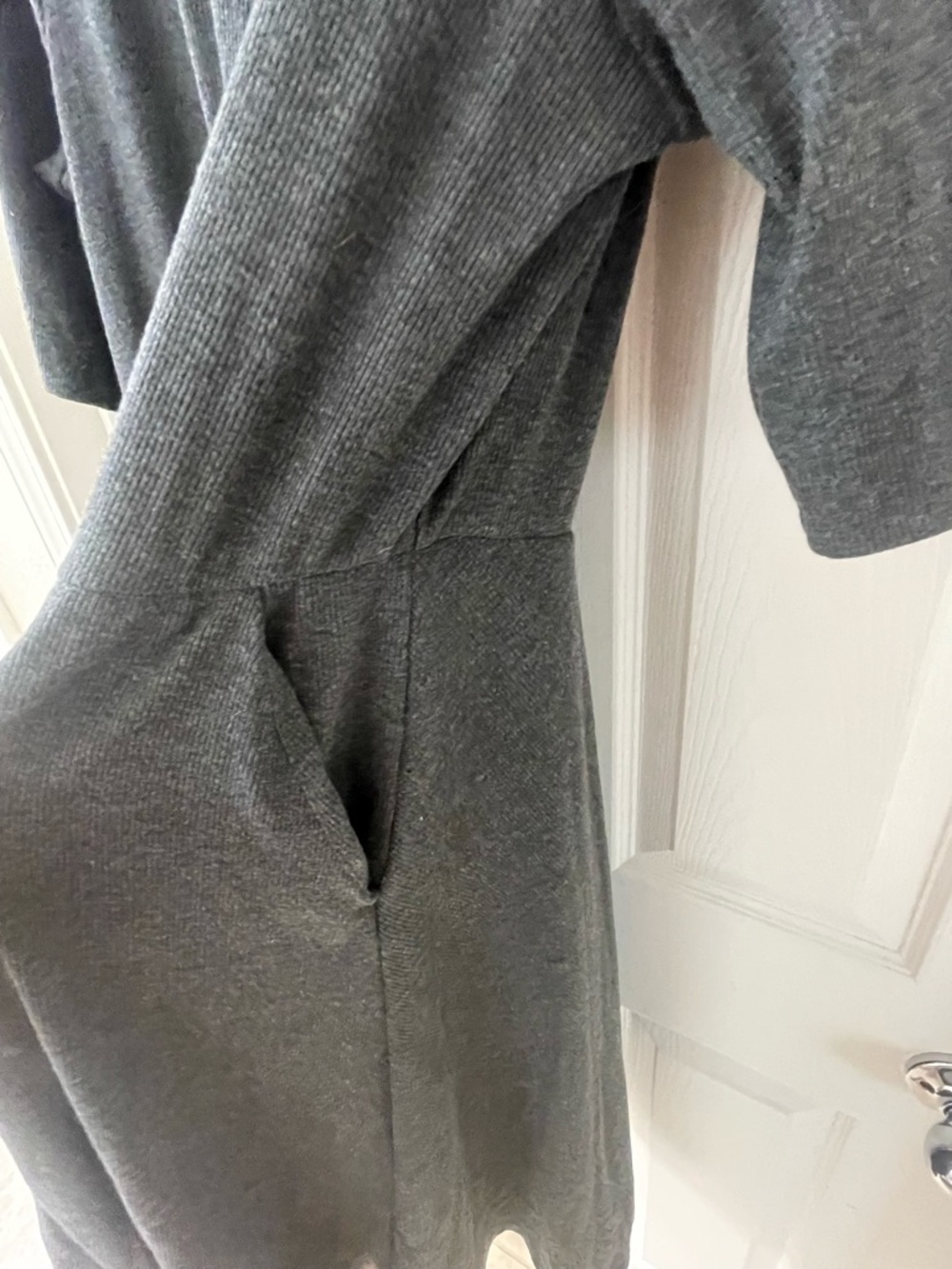 torrid Charcoal Gray Scoop Neck Midi Dress sz 1X - Picture 3 of 4